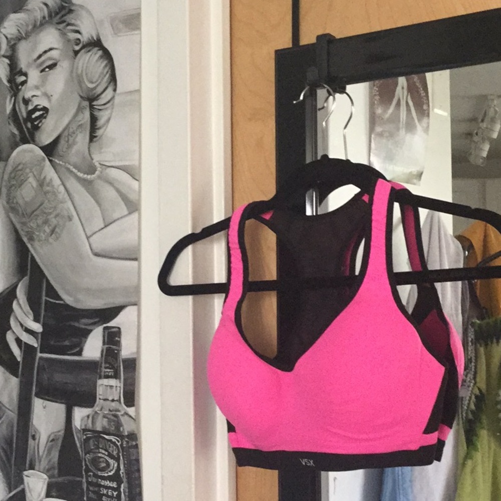 Victoria Secret Hot Pink Wired Sportsbra